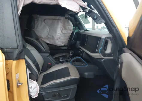 2022 Ford Bronco Wildtrak z USA, uszkodzony, nr VIN 1FMEE5DP6NLB69064